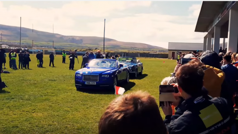 Watch: 'Top Gear' Use A Pair Of Rolls-Royce To Interrupt A GAA Game In Dingle