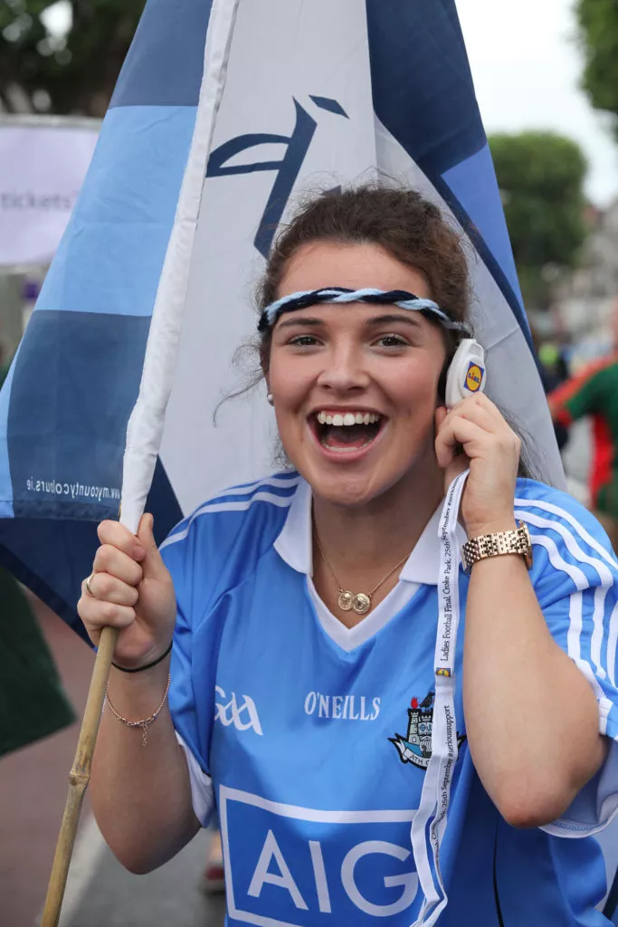 NO REPRO FEE Lidl distribute up to 20,000 radio headsets for All Ireland Football Finals! Pictured: GAA fan Chloe Murphy receives a Lidl radio headset at Croke Park today Photographer: Bryan Brophy / EVENTIMAGE “The TG4 Ladies All Ireland Football Finals took centre stage today during the men’s All Ireland Football Final. Lidl called on all fans to attend the TG4 Ladies All Ireland Football Finals next week, Sunday 25th September. Lidl distributed up to 20,000 radio headsets, enabling fans to listen to match commentary, calling on fans to show their #serioussupport for the All-Ireland Finalist teams. The same radio headsets will also work for commentary of the Ladies finals. For more imagery of these headsets in action, see the usual sports photography agencies.” Photographer: Bryan Brophy / EVENTIMAGE Studio: (01) 4939947 Mob: 087 2469221 (Bryan)
