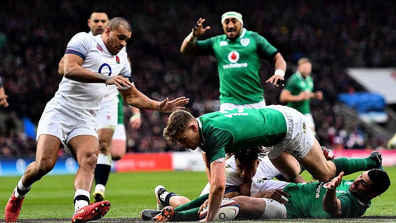 17 March 2018; Garry Ringrose of Ireland scores his side's first try during the NatWest Six Nations Rugby Championship match between England and Ireland at Twickenham Stadium in London, England. Photo by Ramsey Cardy/Sportsfile