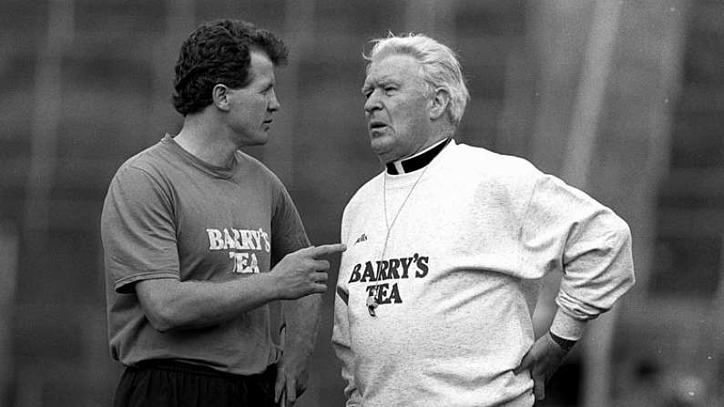 1992; Canon, Michael O'Brien, right, Cork hurling manager. Picture credit; Ray McManus/SPORTSFILE