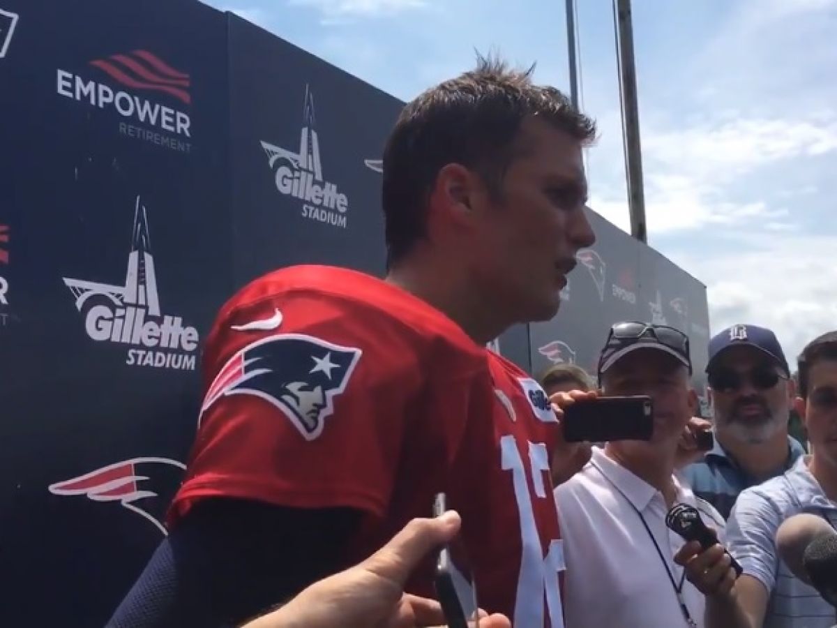 Tom Brady ends press conference after question about Alex Guerrero