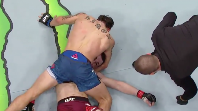 Watch: Controversy As UFC Fight Ends In Last Second Stoppage