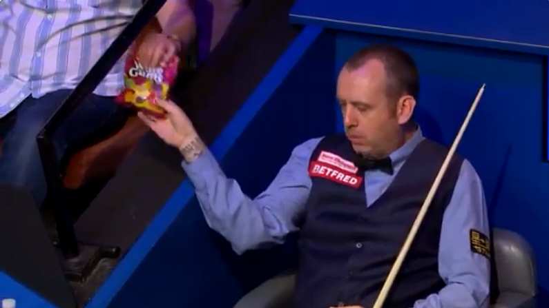 Watch: Mark Williams Enjoys Mid-Session Treat During World Final