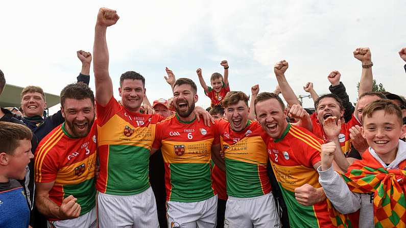 27 May 2018; Carlow players and supporters celebrate after the Leinster GAA Football Senior Championship Quarter-Final match between Carlow and Kildare at O'Connor Park in Tullamore, Offaly. Photo by Matt Browne/Sportsfile