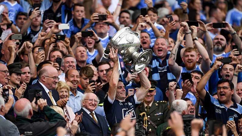 2 September 2018; Dublin captain Stephen Cluxton lifts the Sam Maguire Cup after the GAA Football All-Ireland Senior Championship Final match between Dublin and Tyrone at Croke Park in Dublin. Photo by Piaras O Midheach/Sportsfile