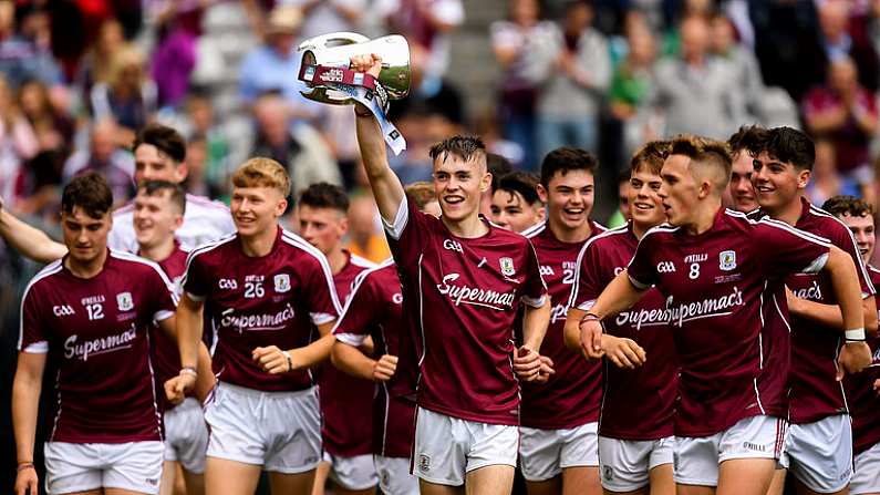 19 August 2018; Evan Duggan of Galway celebrates with the Irish Press Cup along with his teammates following the Electric Ireland GAA Hurling All-Ireland Minor Championship Final match between Kilkenny and Galway at Croke Park in Dublin. Photo by Ray McManus/Sportsfile