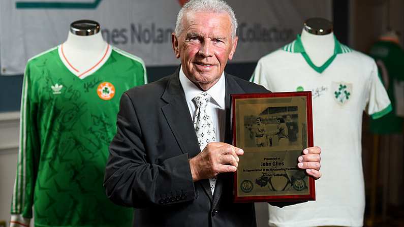 1 June 2018; Former Republic of Ireland international John Giles with his outstanding achievement award at the CRISC Player of the Year Awards at  Ballsbridge Hotel, Dublin. Photo by David Fitzgerald/Sportsfile