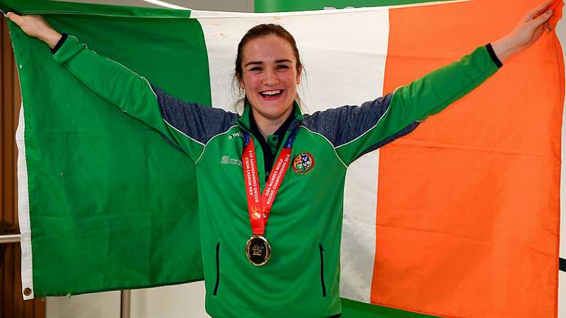 25 November 2018; World Champion Kellie Harrington with her gold medal on Team Ireland's return from AIBA Women's World Boxing Championship at Dublin Airport, Dublin. Photo by Brendan Moran/Sportsfile