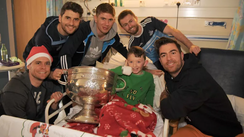 In Pictures: Dublin Football Team Visit Hospitals On Christmas Day