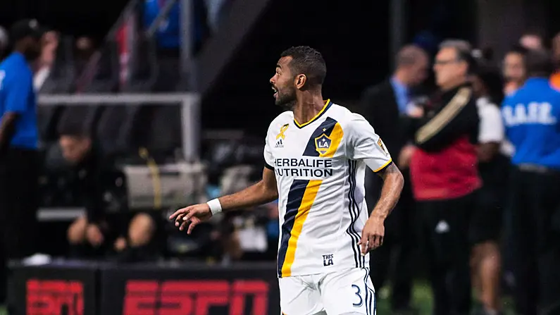 Ashley Cole 'Opens Talks' With Championship Club Over Move