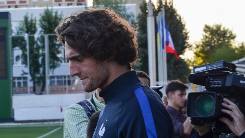 Barcelona May Be Forced To Pay Off PSG's Adrien Rabiot If He Joins Juventus