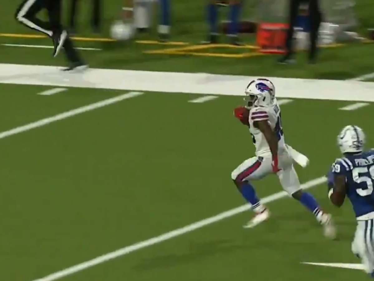 Christian Wade scores 65-yard touchdown for Buffalo Bills in NFL