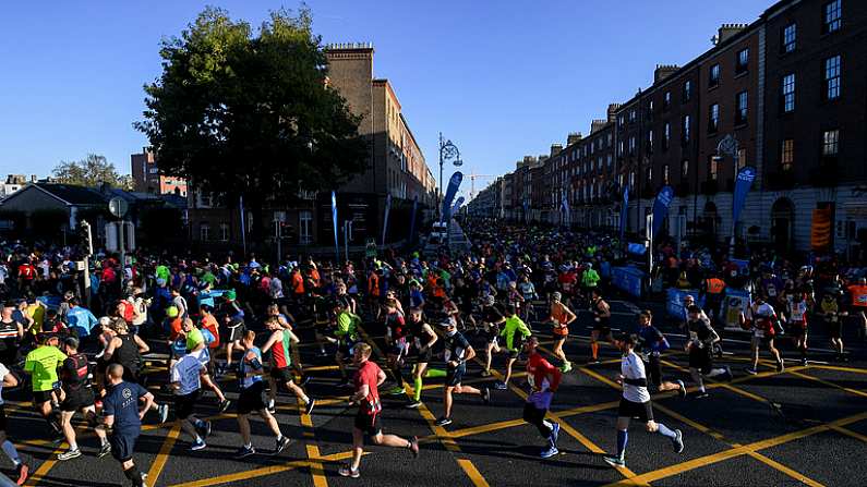 27 October 2019; A general view of the start of todays 2019 KBC Dublin Marathon. 22,500 runners took to the Fitzwilliam Square start line today to participate in the 40th running of the KBC Dublin Marathon, making it the fifth largest marathon in Europe. Photo by Ramsey Cardy/Sportsfile