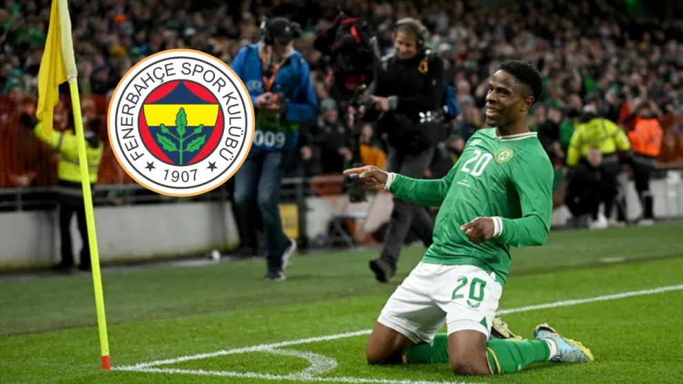 Chiedozie Ogbene pointing at Fenerbahce crest