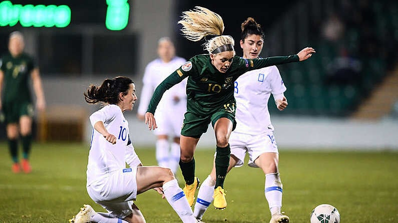 5 March 2020; Denise O'Sullivan of Republic of Ireland in action against Natalia Chatzigiannidou, left, and Danai-Eleni Sidira of Greece during the UEFA Women's 2021 European Championships Qualifier match between Republic of Ireland and Greece at Tallaght Stadium in Dublin. Photo by Stephen McCarthy/Sportsfile