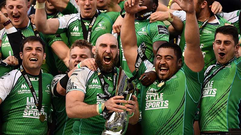 28 May 2016; Connacht captain John Muldoon and team-mates celebrate following the Guinness PRO12 Final match between Leinster and Connacht at BT Murrayfield Stadium in Edinburgh, Scotland. Photo by Stephen McCarthy/Sportsfile