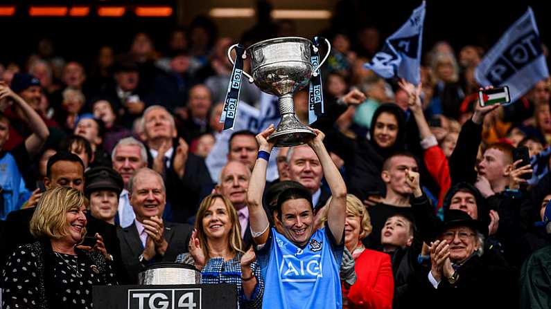 15 September 2019; Dublin captain Sinead Aherne lifts the Brendan Martin Cup following the TG4 All-Ireland Ladies Football Senior Championship Final match between Dublin and Galway at Croke Park in Dublin. Photo by Stephen McCarthy/Sportsfile