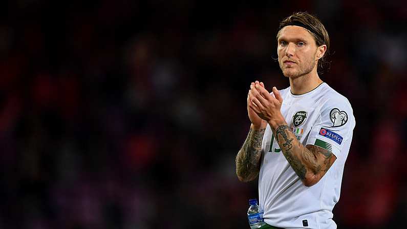 15 October 2019; Jeff Hendrick of Republic of Ireland claps the supporters following the UEFA EURO2020 Qualifier match between Switzerland and Republic of Ireland at Stade de Geneve in Geneva, Switzerland. Photo by Seb Daly/Sportsfile