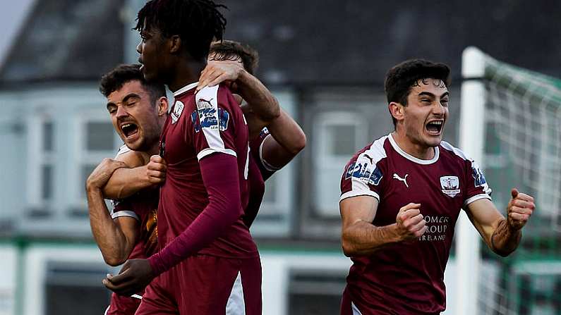 31 October 2020; Wilson Waweru of Galway United celebrates with team-mates after scoring his side's first goal during the SSE Airtricity League First Division Play-off Semi-Final match between Bray Wanderers and Galway United at the Carlisle Grounds in Bray, Wicklow. Photo by Eoin Noonan/Sportsfile