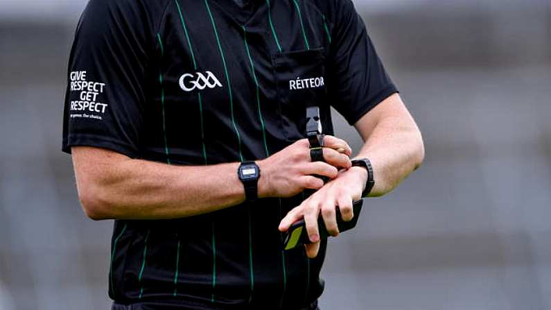 2 August 2020; Referee Thomas Murphy checks his watch during the Galway County Senior Football Championship Group 4A Round 1 match between Corofin and Oughterard at Pearse Stadium in Galway. GAA matches continue to take place in front of a limited number of people due to the ongoing Coronavirus restrictions. Photo by Piaras O Midheach/Sportsfile