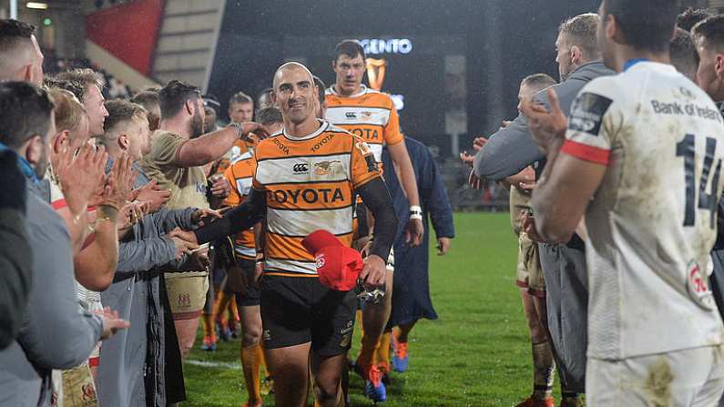 22 February 2020; Former Ulster player Ruan Pienaar of Toyota Cheetahs takes the applause of the Ulster players after the Guinness PRO14 Round 12 match between Ulster and Toyota Cheetahs at Kingspan Stadium in Belfast.  Photo by Oliver McVeigh/Sportsfile