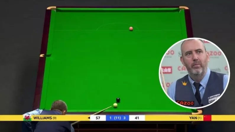 Mark Williams Nails Ridiculous One-Handed Shot At Masters