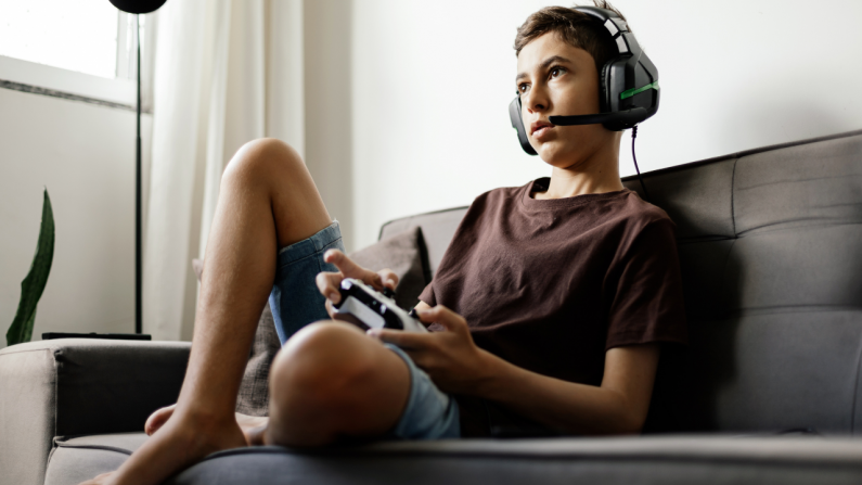New Study Warns Of Potential Hearing Loss For Gamers