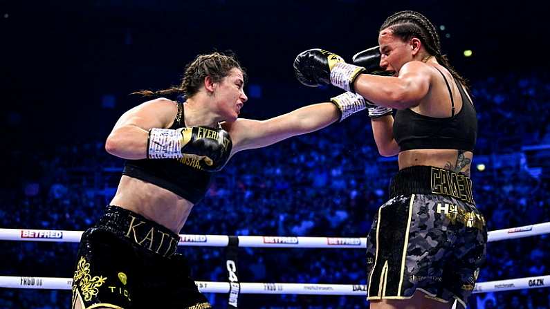 25 November 2023; Katie Taylor, left, and Chantelle Cameron during their undisputed super lightweight championship fight at the 3Arena in Dublin. Photo by Stephen McCarthy/Sportsfile