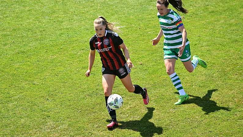 3 June 2023; Fiona Donnelly of Bohemians in action against Aine O'Gorman of Shamrock Rovers during the SSE Airtricity Women's Premier Division match between Bohemians and Shamrock Rovers at Dalymount Park in Dublin. Photo by Seb Daly/Sportsfile