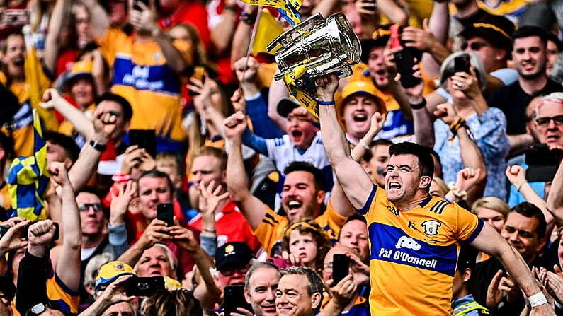 21 July 2024; Clare captain Tony Kelly lifts the Liam MacCarthy Cup after his side's victory in the GAA Hurling All-Ireland Senior Championship Final between Clare and Cork at Croke Park in Dublin. Photo by Piaras O Midheach/Sportsfile