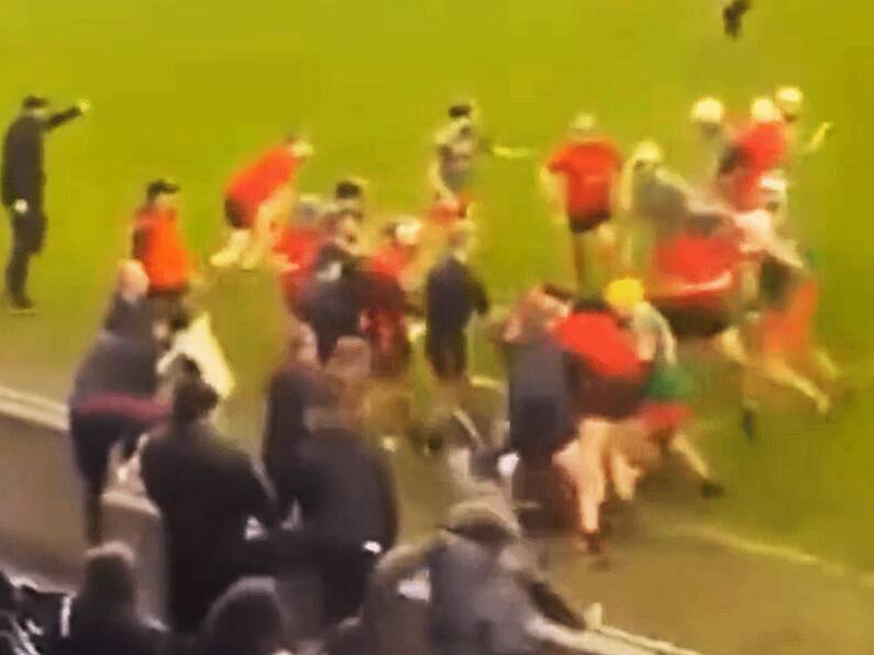 Watch as mass brawl erupts at GAA match between Wexford's Oulart the Ballagh and Naomh Barróg