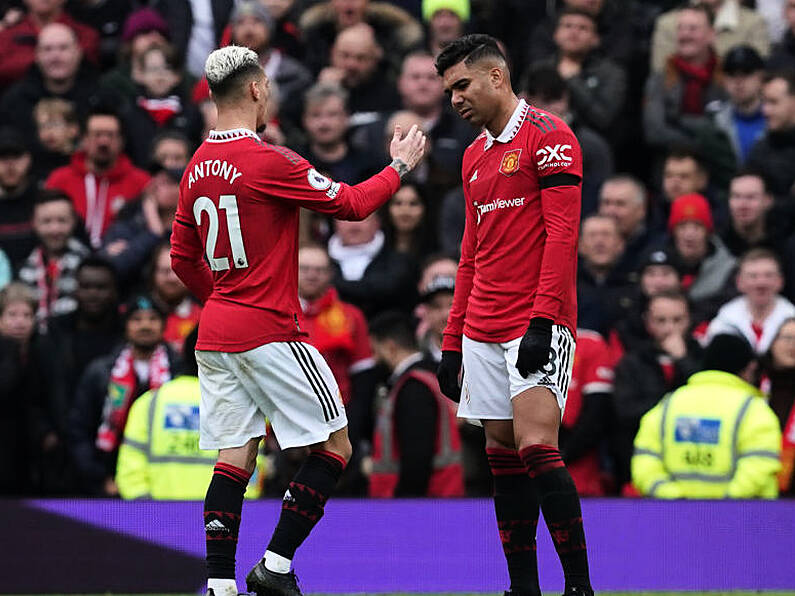 Casemiro sent off as Man United held by Southampton