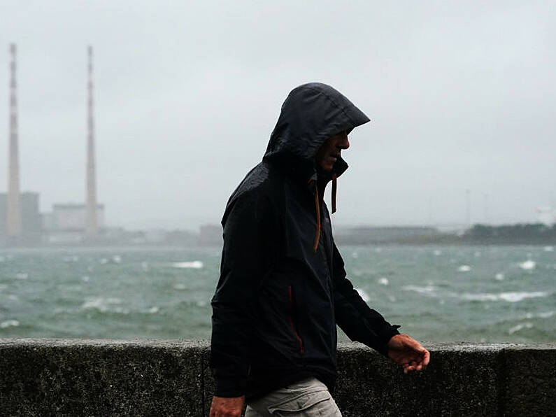 Storm Elin: Weather warnings in place for gale force winds