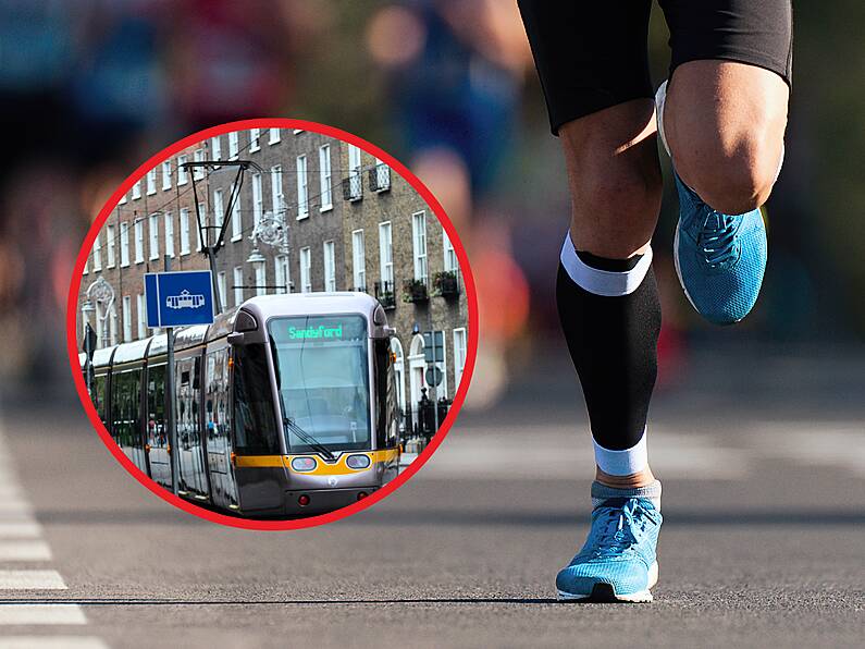 Off-duty garda who used Luas during Dublin marathon, hands back medal