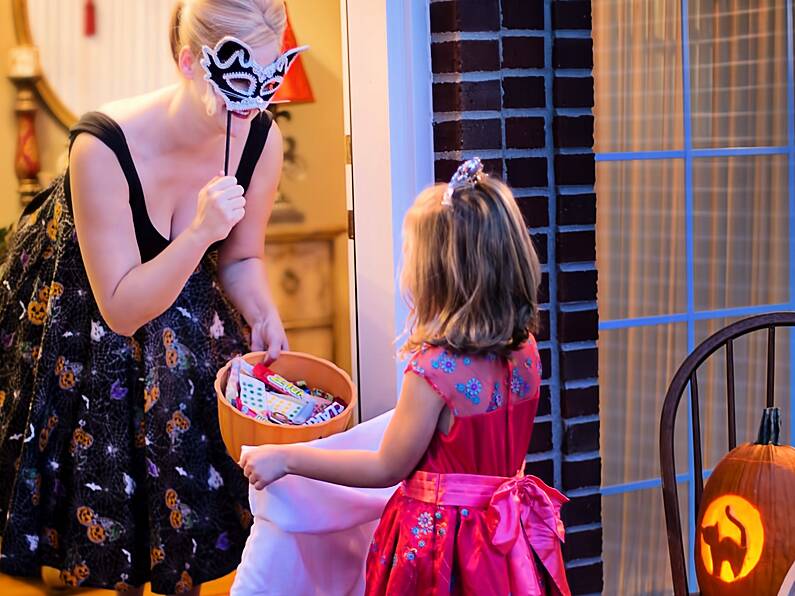 Tips to help children stay safe this Halloween