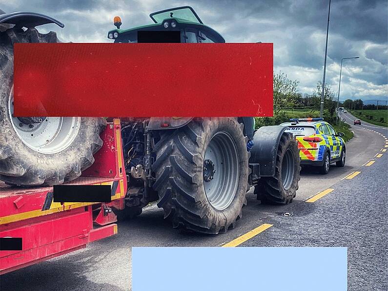 Tipperary Gardaí arrest motorist for transporting tractor while disqualified