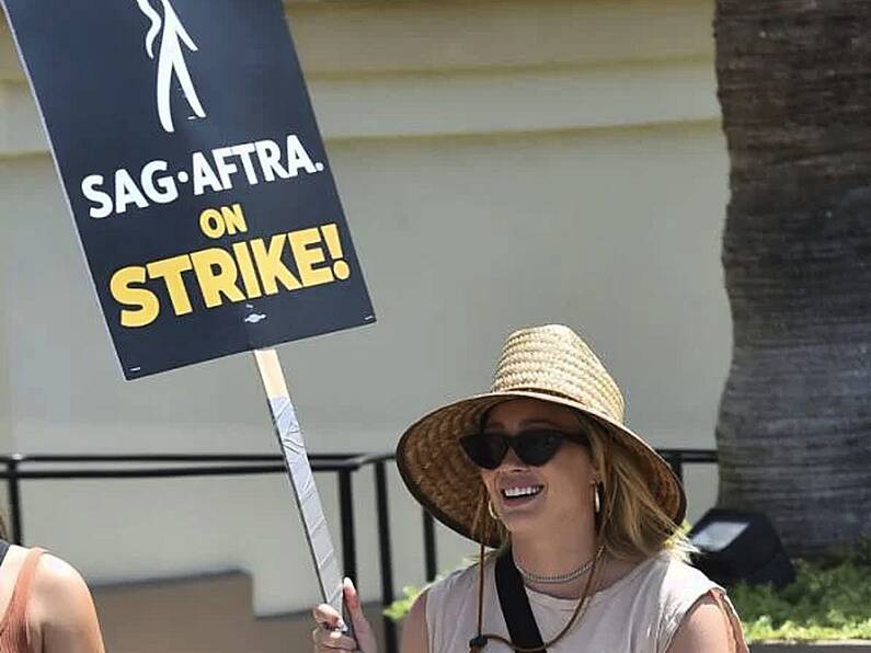 Hilary Duff and Kevin Bacon join picket lines of US actors’ union strike