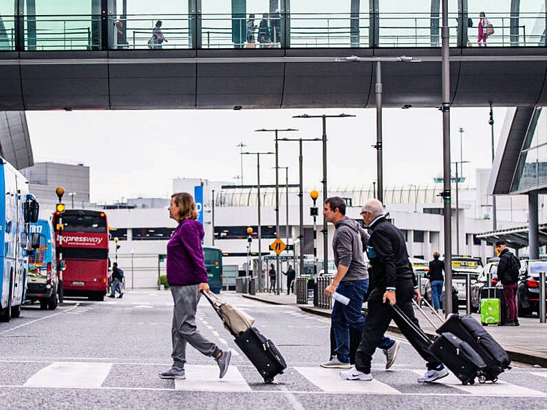 Army to be put on standby to help with security at Dublin airport