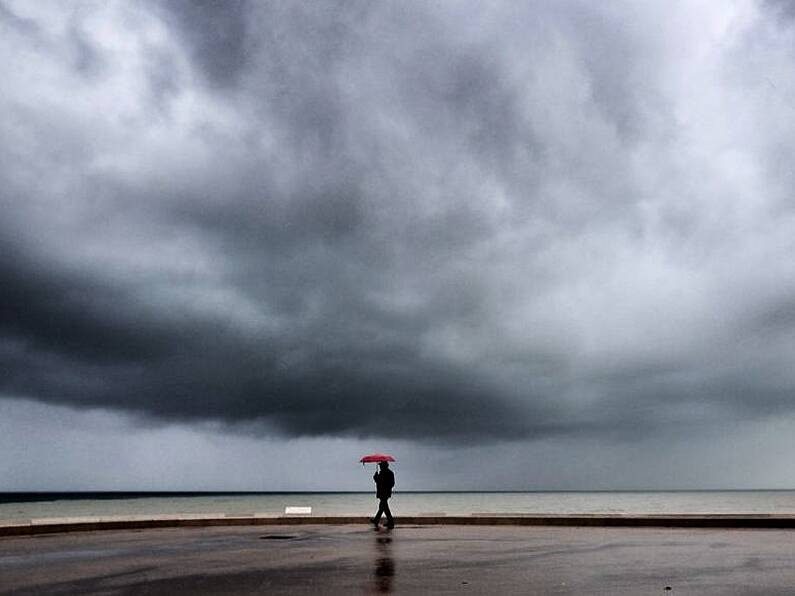 Thunderstorm warning for the entire South East on final day of heatwave