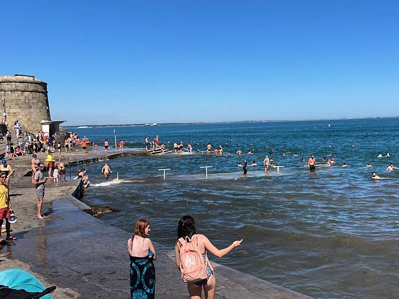 Met Éireann issues thunderstorm warning as heatwave washes out