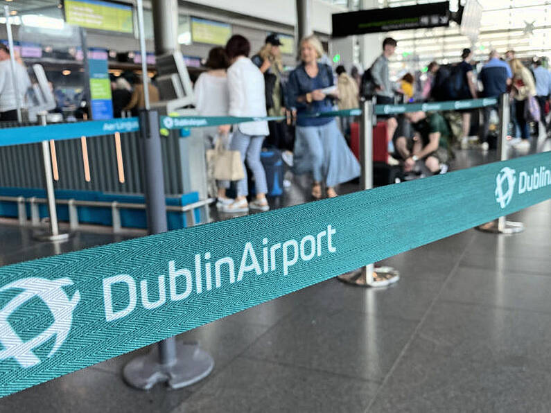 Dublin Airport security officer photographed running mini marathon weeks after knee injury claim