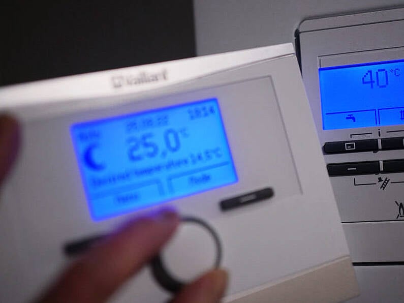 Fraction of homes with smart meters are using them correctly