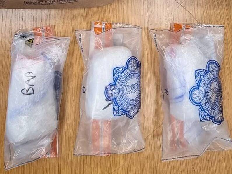 Two arrested after seizure of drugs worth €100,000