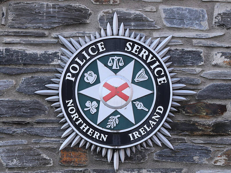 Police attacked with petrol bombs and missiles in Derry