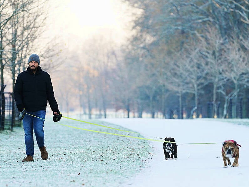 Low temperature and ice warning for entire country