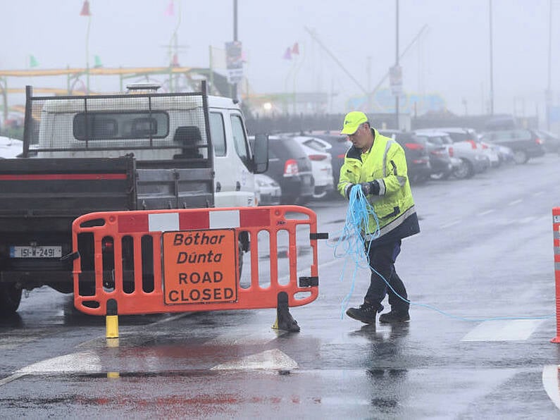 Storm Isha: More than 170,000 homes without power as 'destructive' gusts hit Ireland