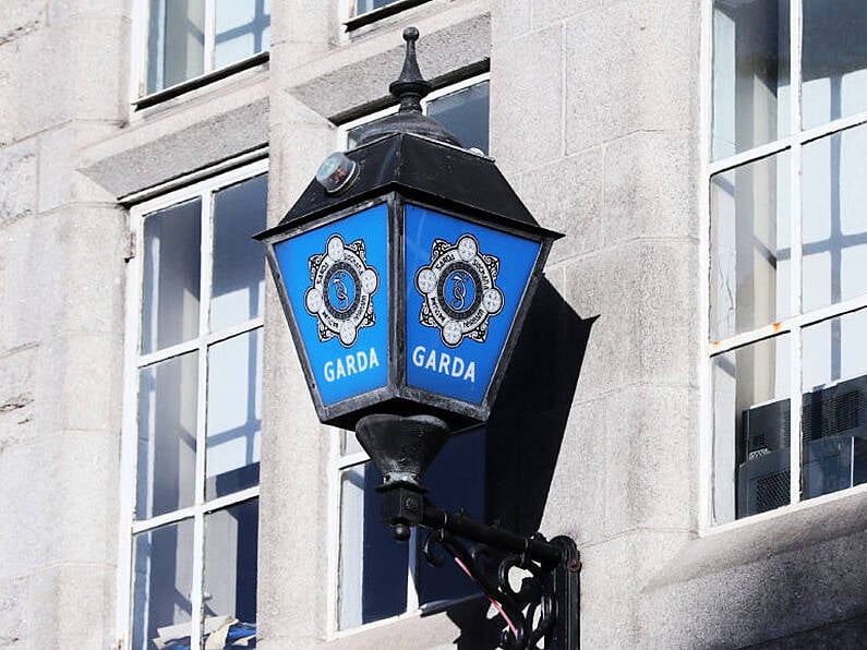 Gardaí investigating armed robbery at Waterford bookies