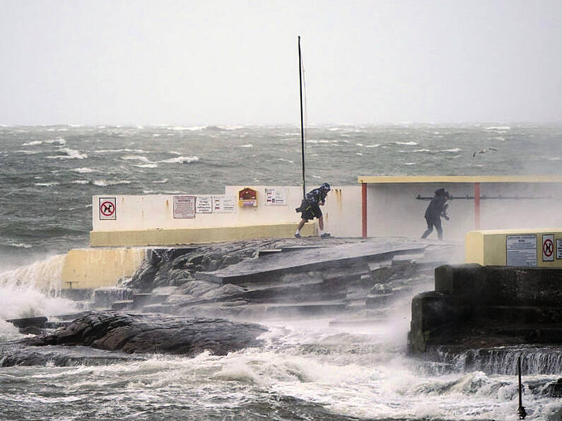 Storm Kathleen: Thousands without power as people urged to stay away from coast