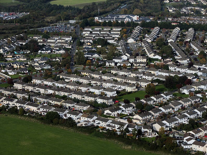 40% of working 25-34-year-olds in Ireland still live with their parents, study finds