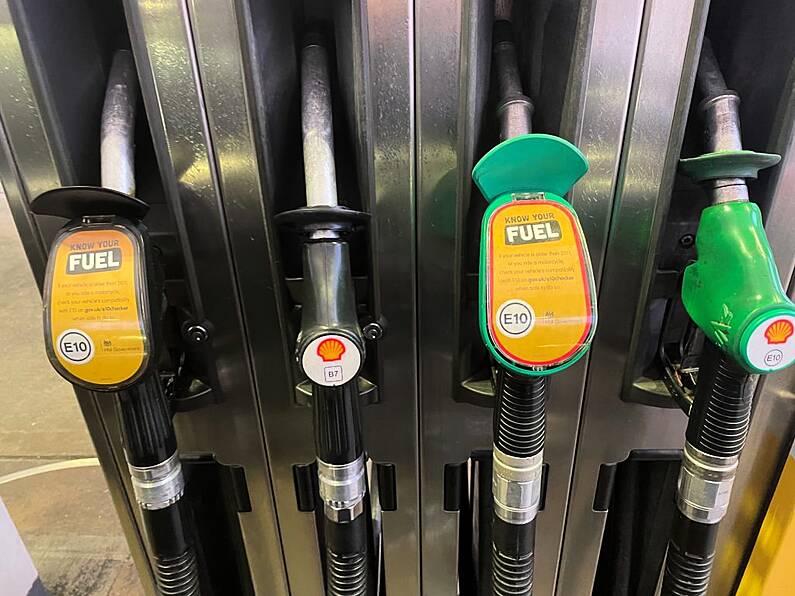 Price of fuel at the pumps shows monthly decline